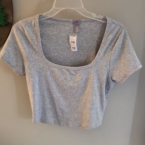 Tilly's Light Gray Women's Crop Top